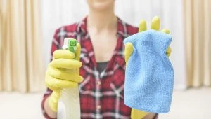 تمیز کردن کابینت براق